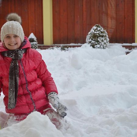 Apartmany Riviera A Chalupa Riviera Liptov, Bešeňová Kültér fotó