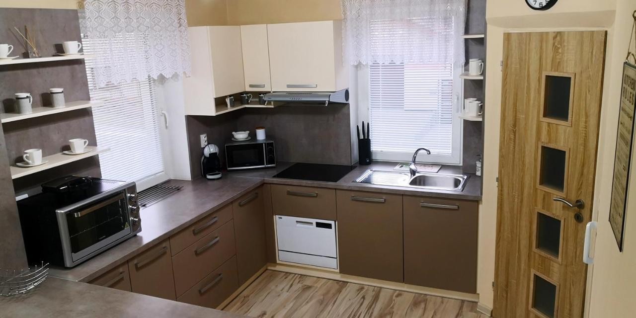 Apartmany Riviera A Chalupa Riviera Liptov, Bešeňová Kültér fotó
